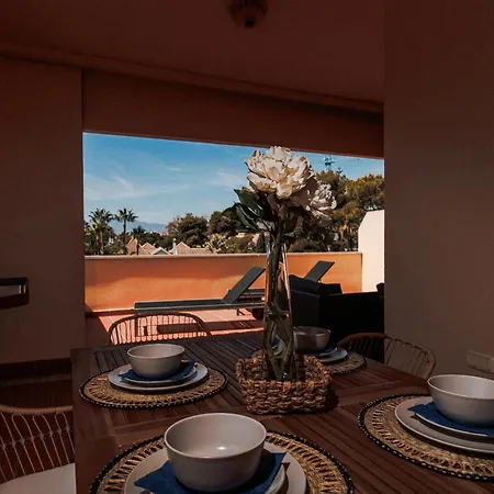 Atico De 4b/4d Mimosas De Banus Apartment